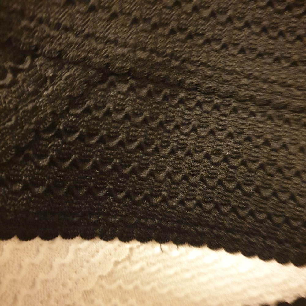 Top - Picture 4 of 4